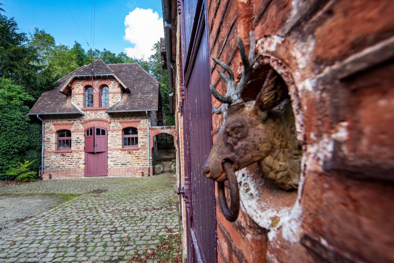 Gite Les Ecuries Du Manoir De Benedicte Cahan エクステリア 写真