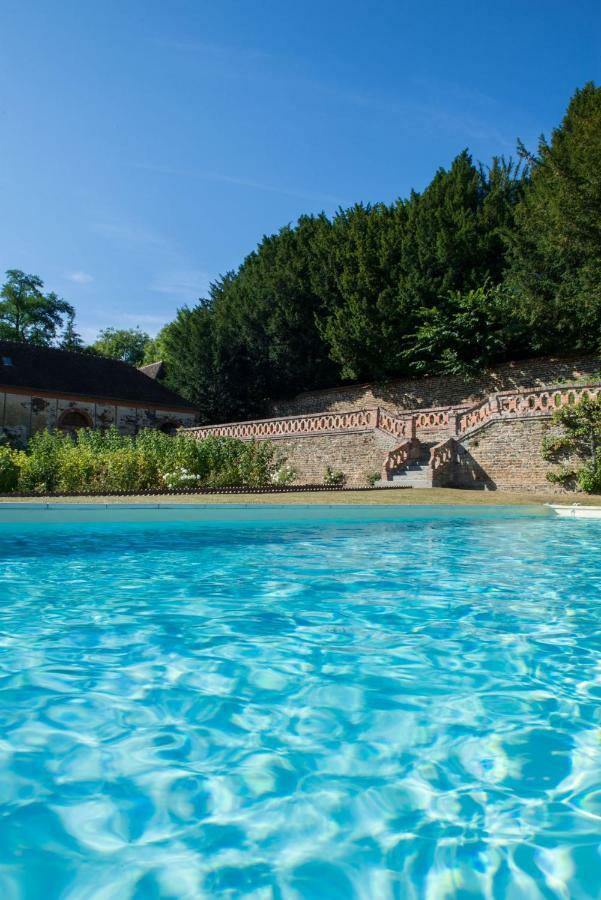 Gite Les Ecuries Du Manoir De Benedicte Cahan エクステリア 写真
