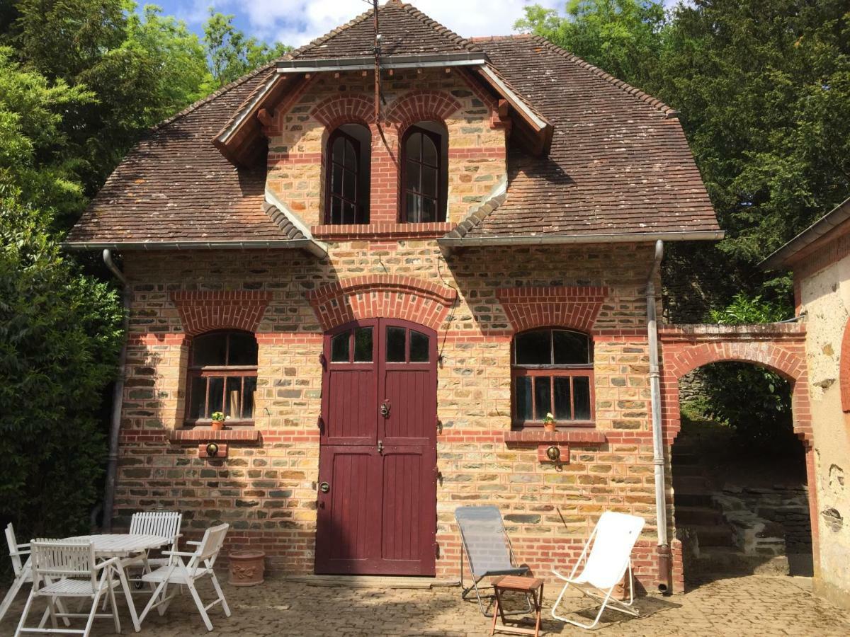 Gite Les Ecuries Du Manoir De Benedicte Cahan エクステリア 写真